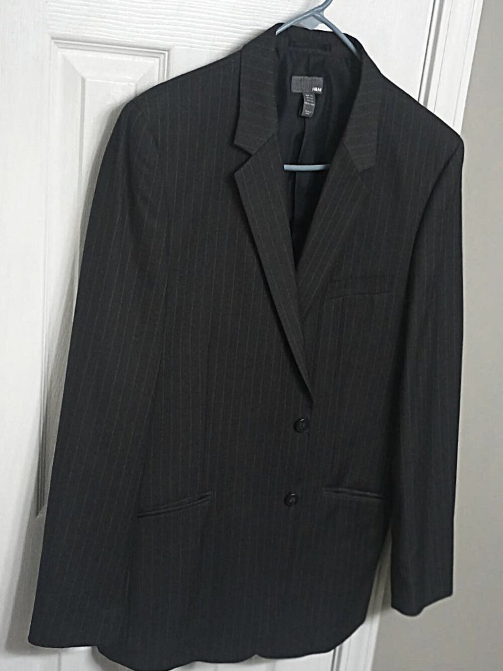 H & M Men Gray Pinstripe Blazer 44R US